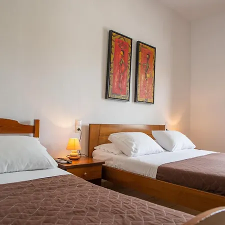 Cleopatra Hotel 2*