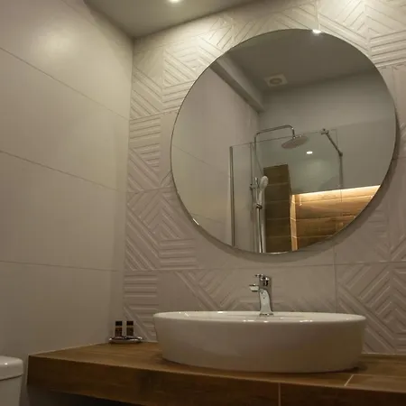 Cleopatra Hotel 2*
