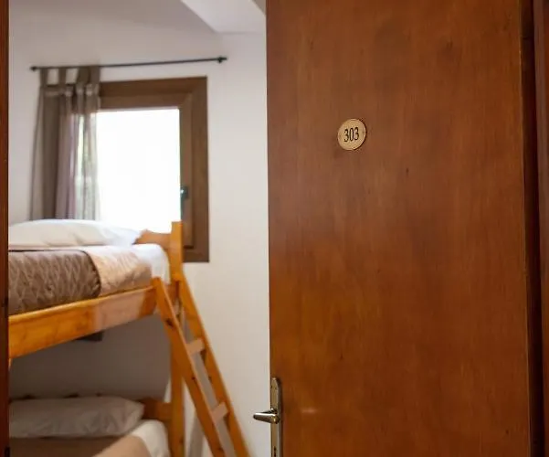 Cleopatra 2* Chorefton